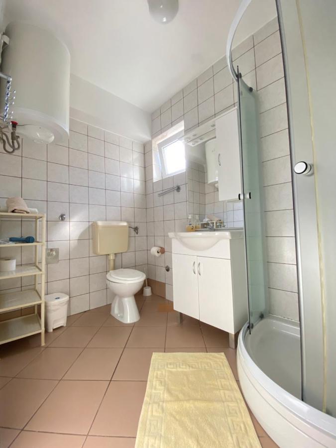 Guest House Dijana クルク エクステリア 写真